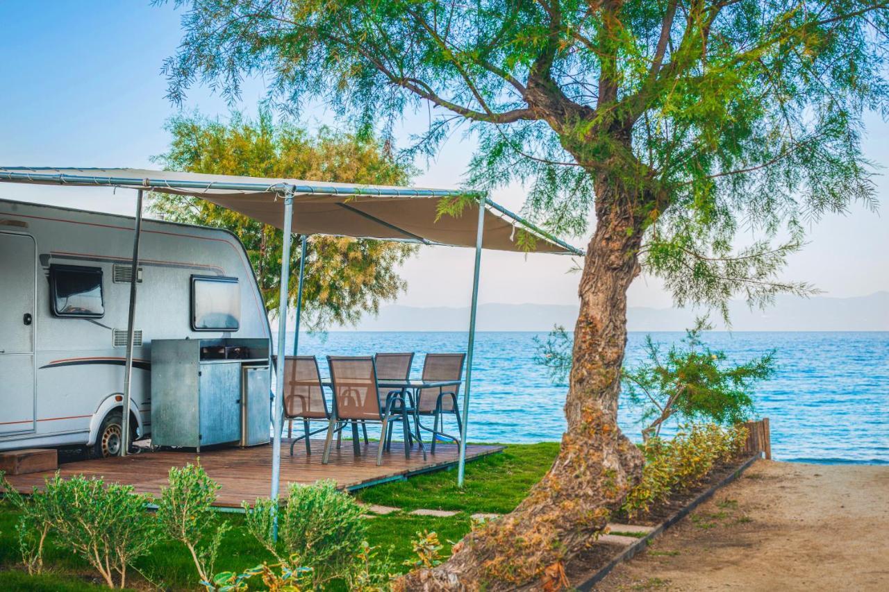 Armenistis Camping & Bungalows Sarti Eksteriør billede